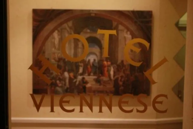 Hotel Viennese *